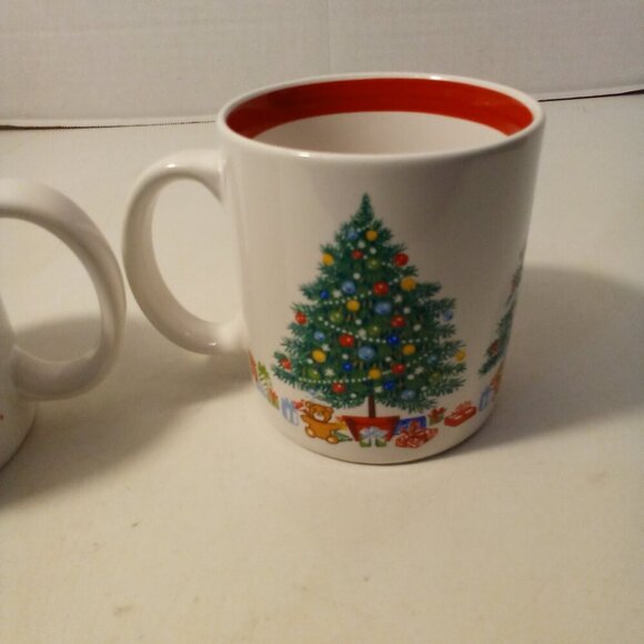 Himark Japan Mug Christmas Tree Gifts Happy Holidays Lot of 2 - Picture 6 of 9